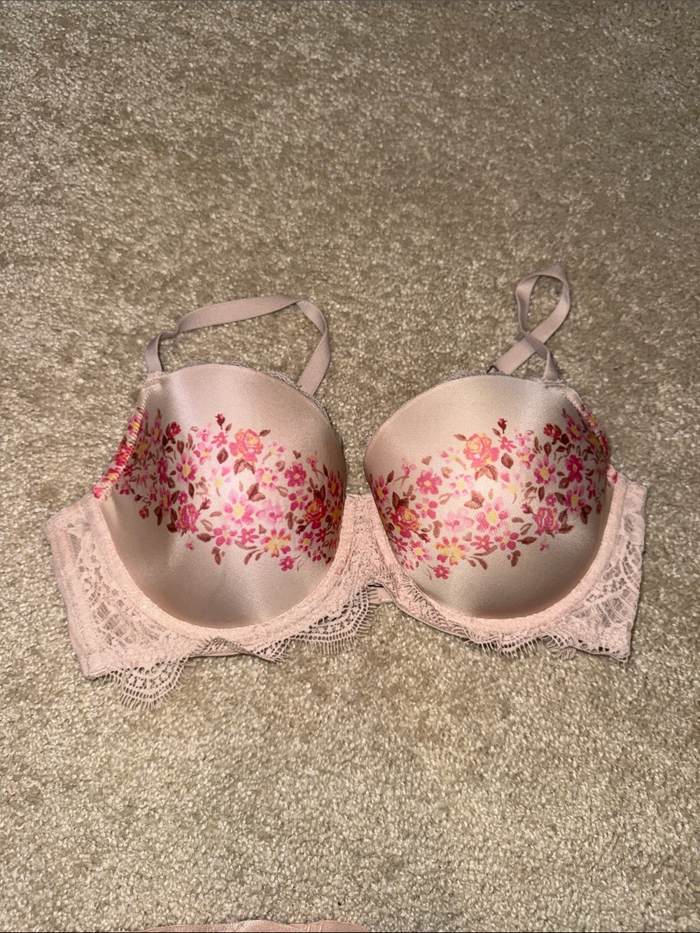 Victoria's Secret Pink Floral Lace Push-Up Bra